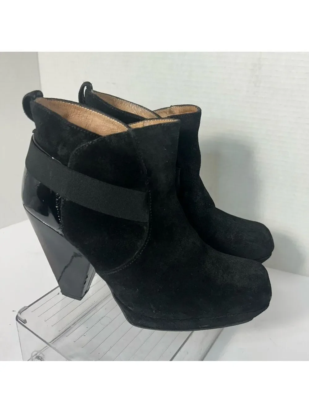 JOHN FLUEVOG Women’s Suede Leather Platform Booties Heeled Goth Witchy Pull On